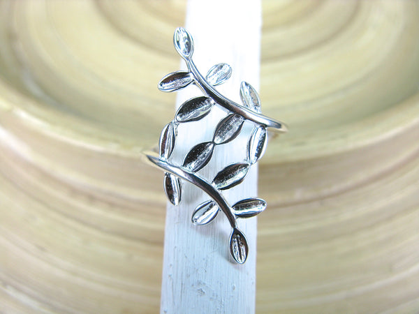 Leaf Branch Ring in 925 Sterling Silver