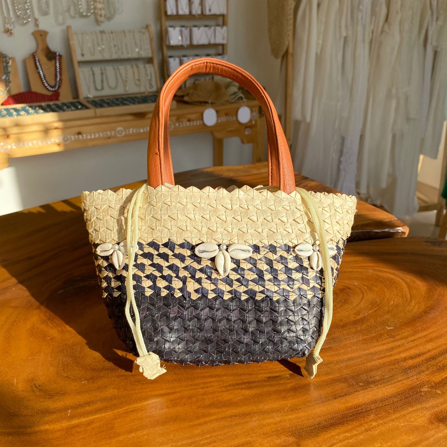 Handwoven Rattan Sea Shell Bag | Small