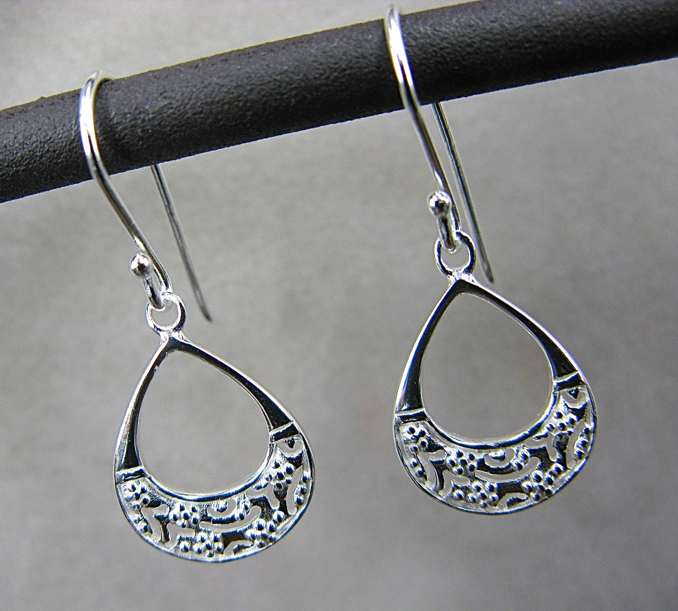 Filigree Lace Dangle Pear Shaped 925 Sterling Silver Earrings Earrings Faith Owl - Faith Owl