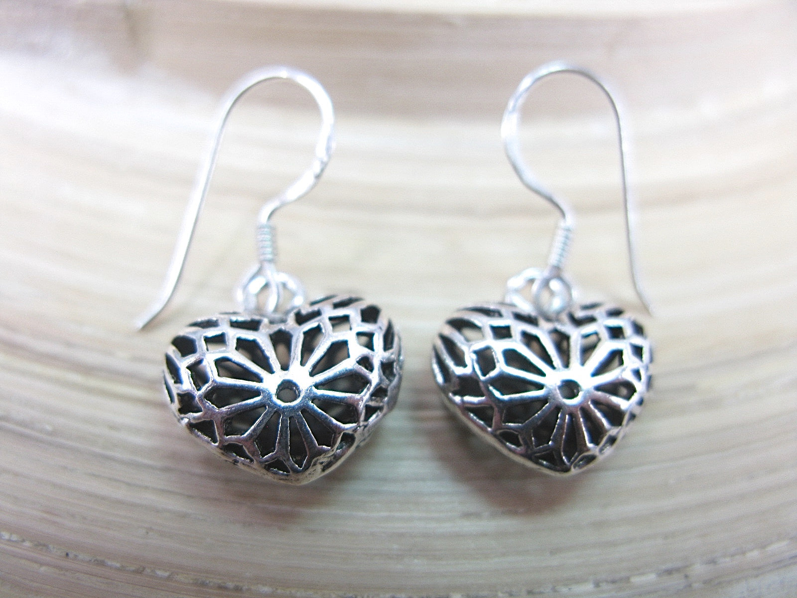 Filigree Lace Heart Earrings in 925 Sterling Silver Earrings - Faith Owl