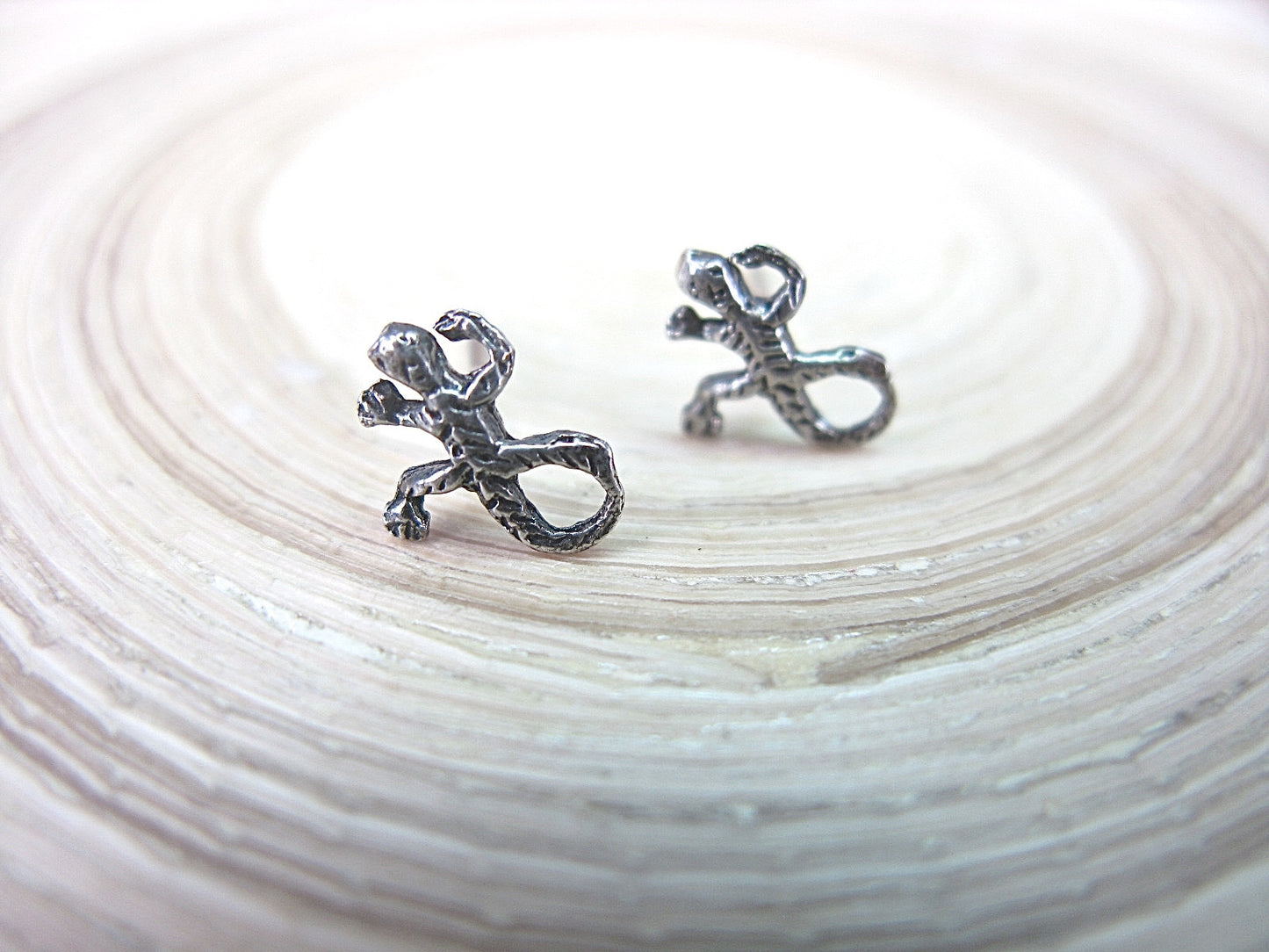 Gecko Stud Earrings 925 Sterling Silver Stud Faith Owl - Faith Owl