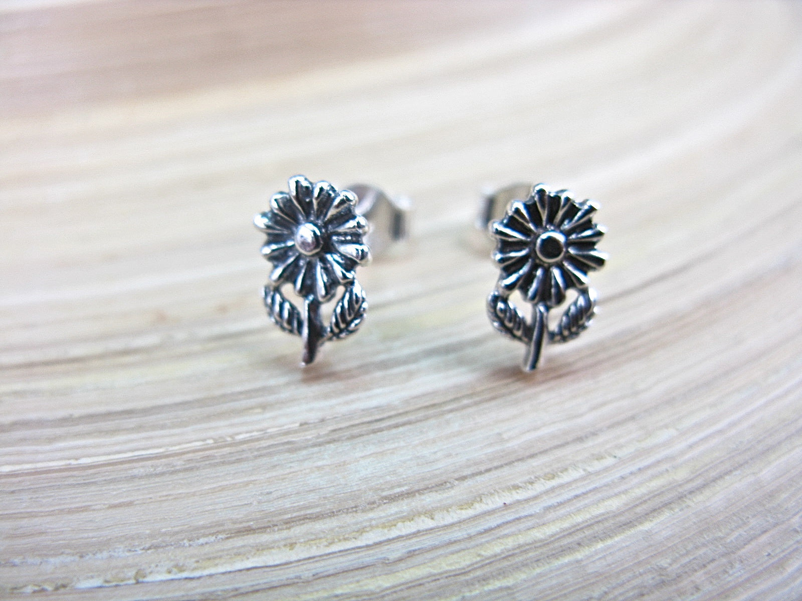 Sunflower Stud Earrings in 925 Sterling Silver Stud Faith Owl - Faith Owl