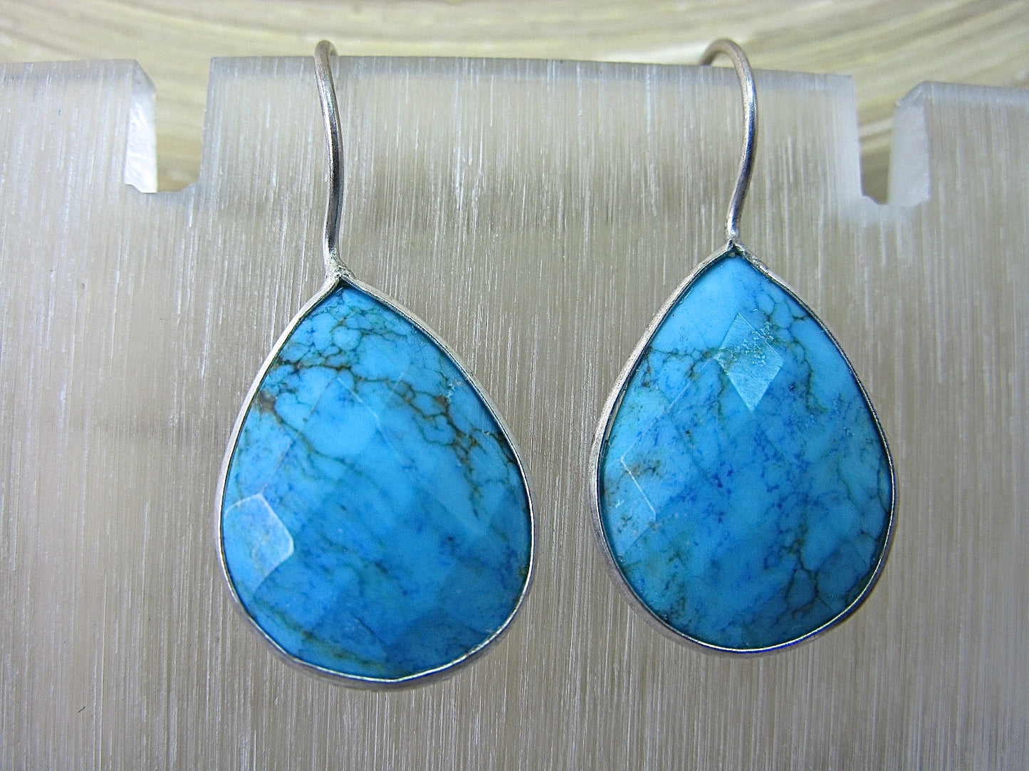 Turquoise Oval Shaped 925 Sterling Silver Ear Wire Earrings