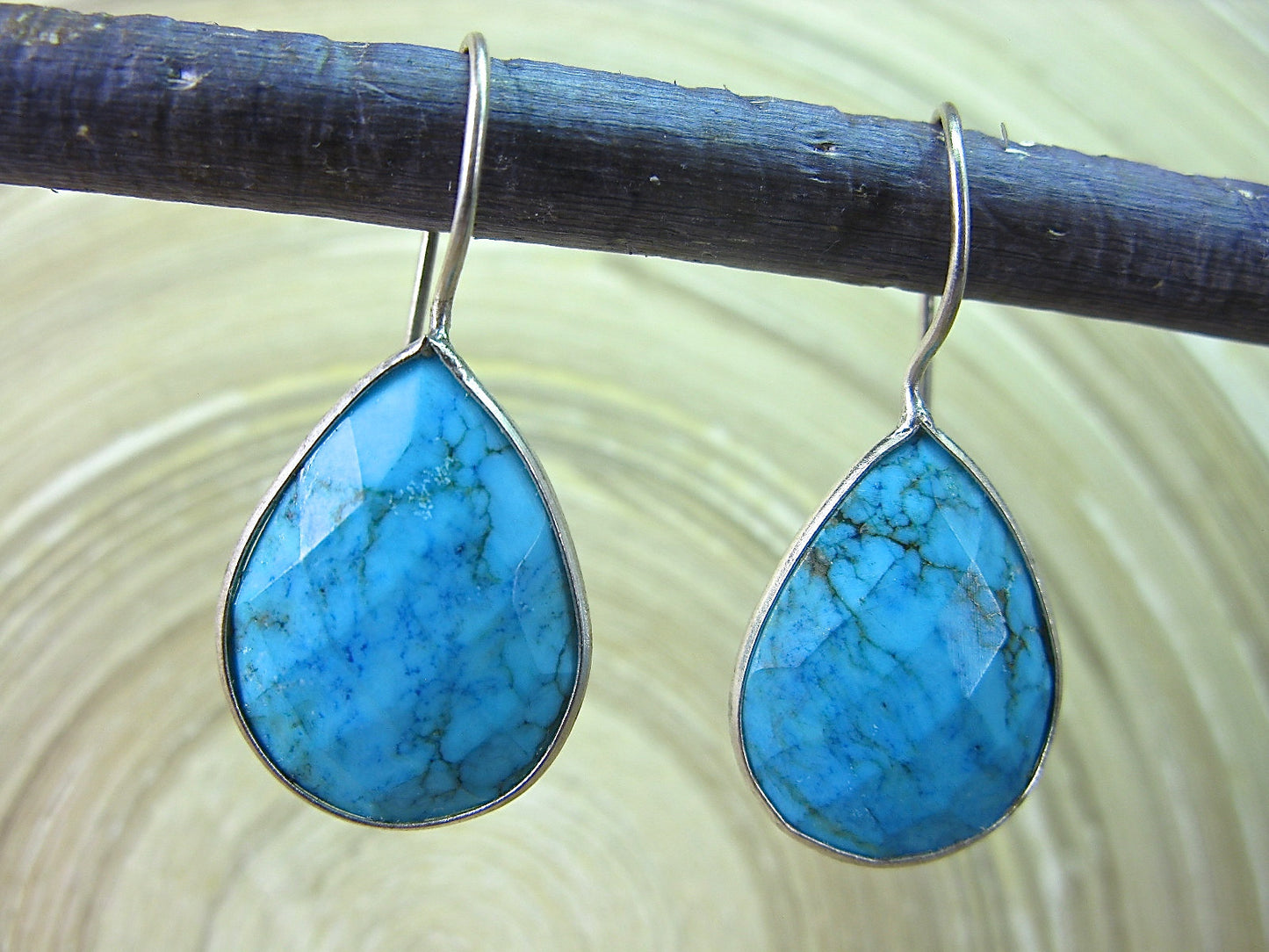 Turquoise Oval Shaped 925 Sterling Silver Ear Wire Earrings