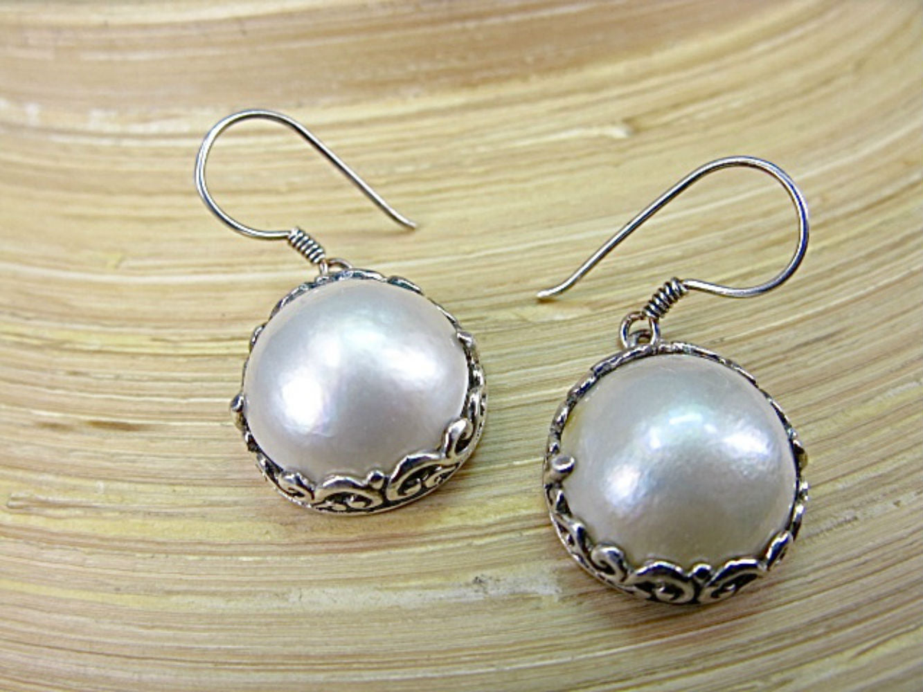 FIligree Round Mother of Pearl 925 Sterling Silver Earrings