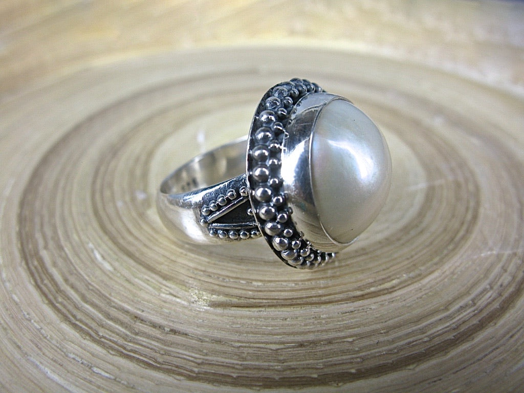 Large Mother of Pearl Balinese Bead 925 Sterling Silver Ring